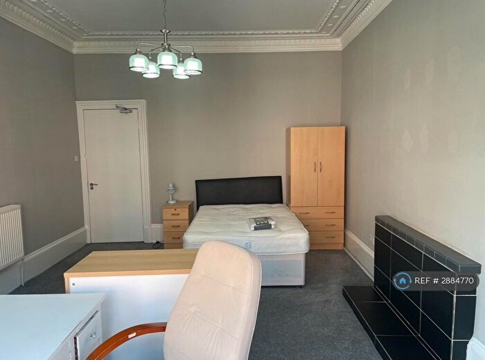 3 Bedroom Flat To Rent In West Princes Street, Glasgow, G4