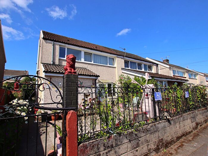 3 Bedroom Semi-Detached House For Sale In Moorland Crescent, Beddau, CF38