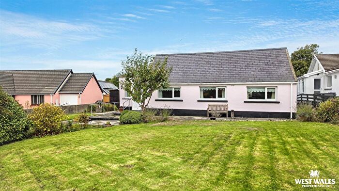 3 Bedroom Detached Bungalow For Sale In Vale Road, Houghton, Milford Haven, SA73