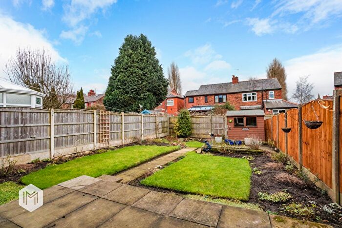 3 Bedroom Semi-Detached House For Sale In Windmill Road, Worsley, Manchester, M28