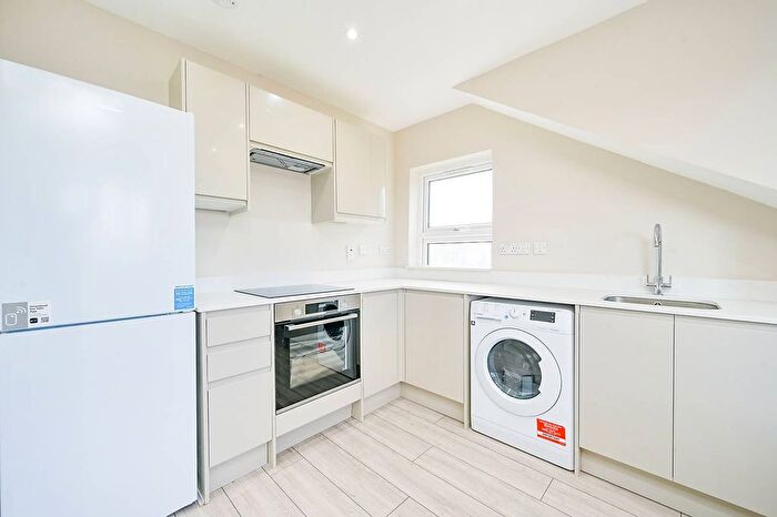 1 Bedroom Flat To Rent In Allison Road, Acton, London, W3