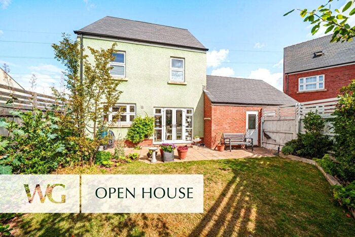 3 Bedroom Detached House For Sale In Seabrook Orchards, Exeter, EX2