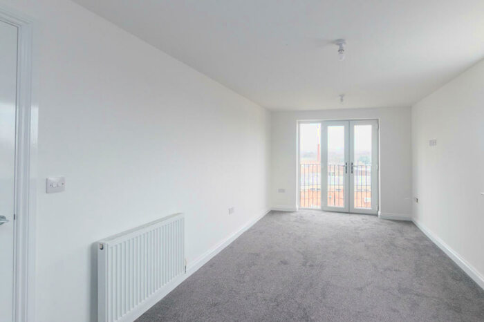 1 Bedroom Flat To Rent In Low Gables, Hall Road, Armley, LS12