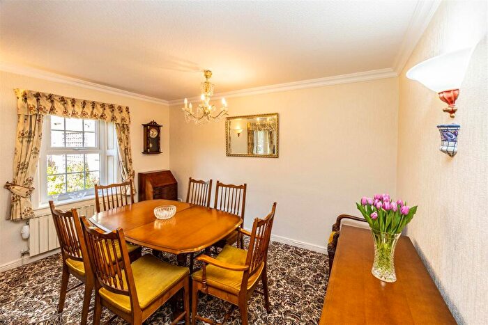2 Bedroom Apartment For Sale In Village Street, Norwood Green, Halifax, HX3