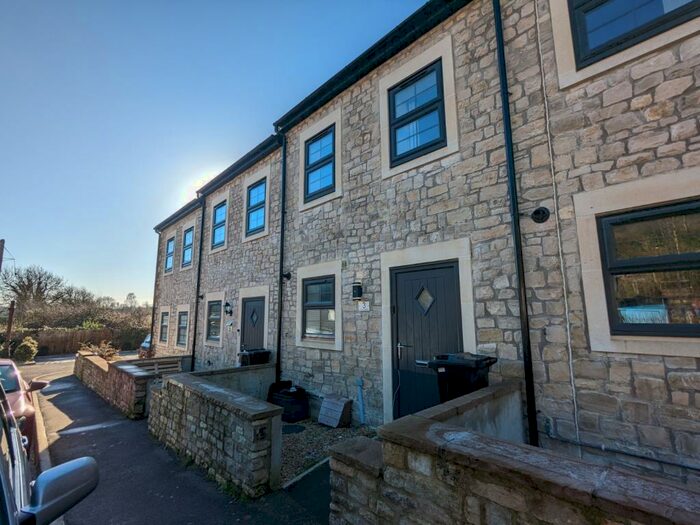 3 Bedroom House To Rent In Coombend, Radstock, BA3