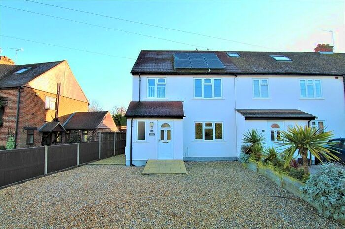 3 Bedroom End Of Terrace House To Rent In Blanchmans Road, Warlingham, Surrey. CR6