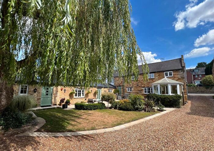 4 Bedroom Detached House For Sale In Main Street, Middleton, LE16