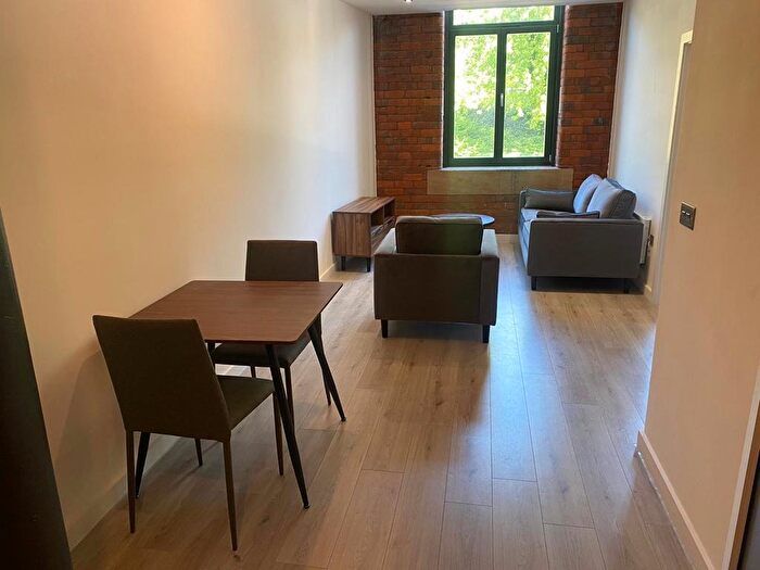 2 Bedroom Apartment To Rent In Conditioning House, Cape Street, Bradford, BD1