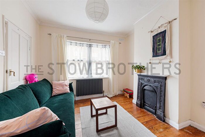 2 Bedroom Property To Rent In Tower Hamlets Road, Newham, E7