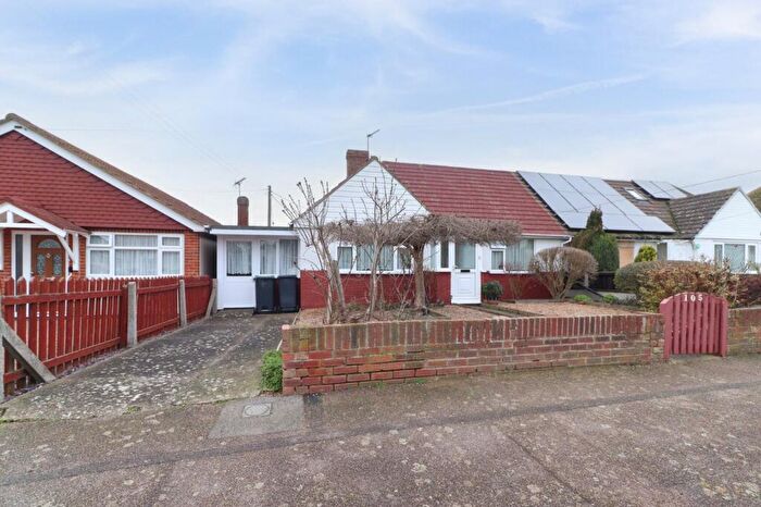 2 Bedroom Bungalow For Sale In Park Avenue, Birchington, Kent, CT7
