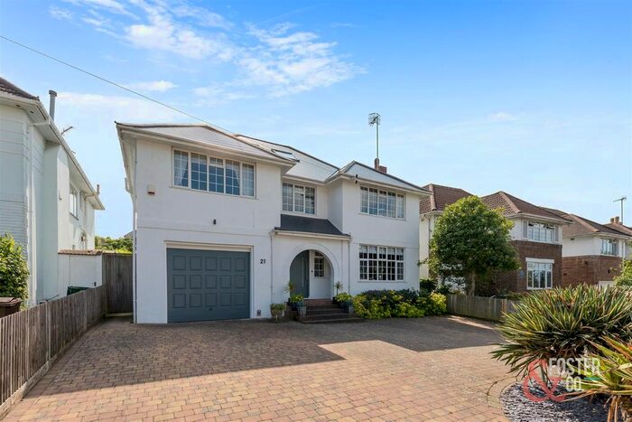 5 Bedroom Detached House To Rent In Woodland Drive, Hove, BN3