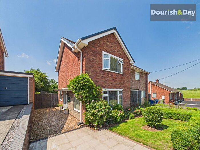 2 Bedroom Semi-Detached House For Sale In Creswell Grove, Stafford, ST18