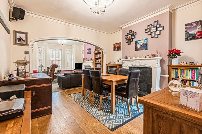 3 Bedroom Semi-Detached House For Sale In Whitehill Road, Ellistown, LE67