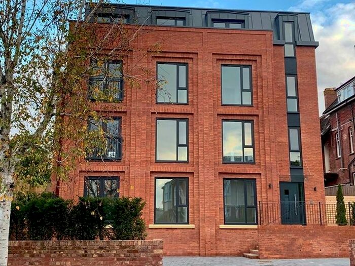 2 Bedroom Flat To Rent In The Penthouse, Alexander House, Spicer Road, St Leonards, Exeter, EX1