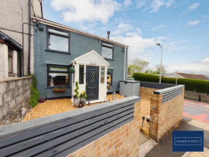 3 Bedroom End Terrace House For Sale In Heolgerrig, Merthyr Tydfil, CF48