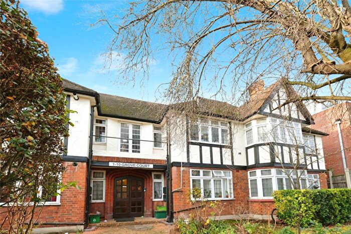 2 Bedroom Flat For Sale In Addington Grove, London, SE26