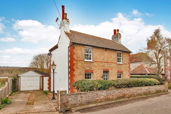 3 Bedroom Detached House For Sale In The Street, Horton Kirby, Kent, DA4