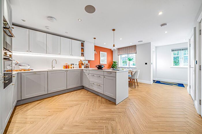 3 Bedroom Detached House To Rent In Merrifield Lane, Burgess Hill, RH15