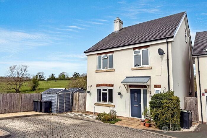 5 Bedroom Detached House For Sale In Tunnel Road, Galley Common, Nuneaton, CV10