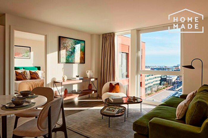 1 Bedroom Flat To Rent In Dowlais Arcade, West Bute Street, Cardiff, CF10