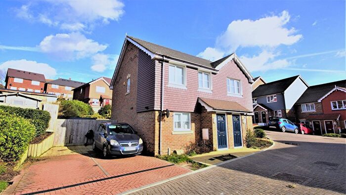 3 Bedroom Semi Detached House To Rent In Endeavour Way, Hastings, TN34