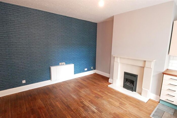 1 Bedroom Property To Rent In East Park Street, Morley, Leeds, LS27