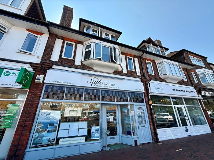 3 Bedroom Flat To Rent In Craddocks Parade, Ashtead, KT21