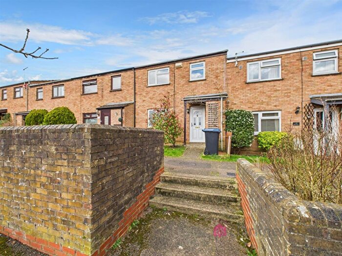 3 Bedroom Terraced House To Rent In Dunstalls, Harlow, CM19