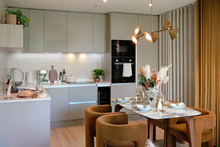 3 Bedroom Flat For Sale In Quay Walk, Wembley, HA0