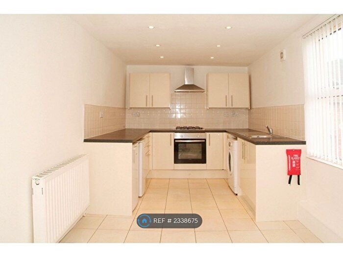 1 Bedroom Flat To Rent In Bagot Street, Liverpool, L15
