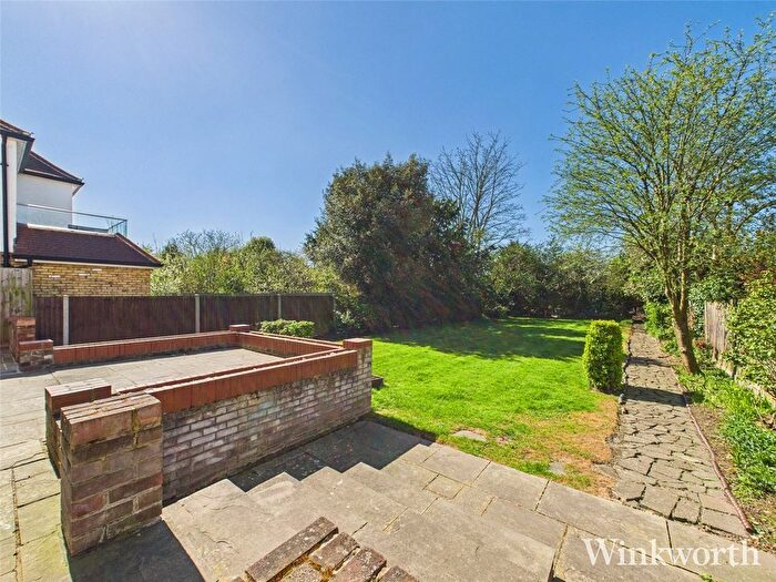 2 Bedroom Flat To Rent In Gunnersbury Avenue, London, W5