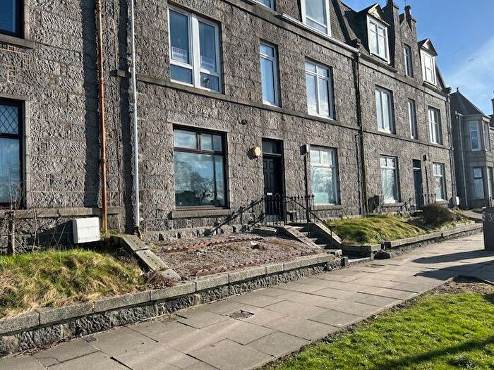 1 Bedroom Flat To Rent In Menzies Road, Torry, Aberdeen, AB11