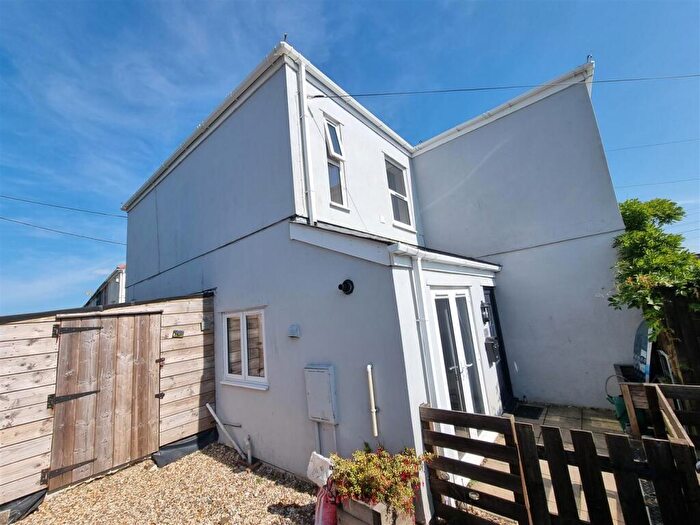 2 Bedroom End Of Terrace House For Sale In Race Hill, Launceston, PL15