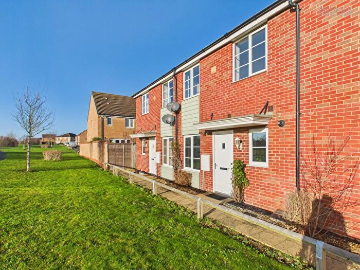 1 Bedroom Semi-Detached House For Sale In Flora Close, Peterborough, PE2