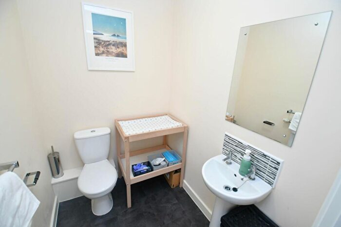 3 Bedroom Terraced House For Sale In Amersham Park Road, Salford, M6