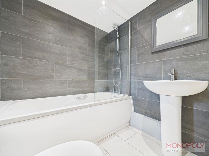 2 Bedroom Cottage For Sale In Wrexham Road, Marchwiel, Wrexham, LL13