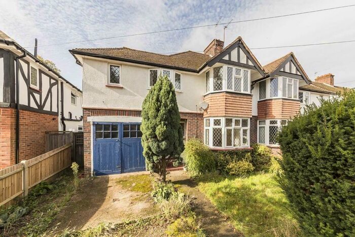 3 Bedroom Semi-Detached House To Rent In Digdens Rise, Epsom KT18