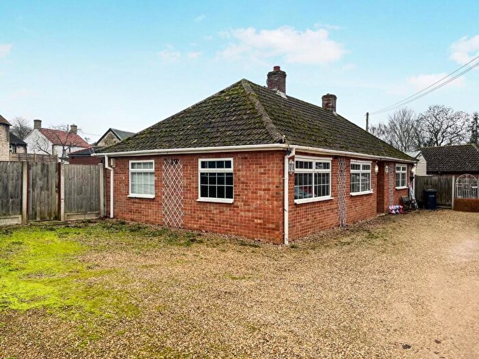 3 Bedroom Detached Bungalow For Sale In Hall Farm Drive, Methwold, IP26