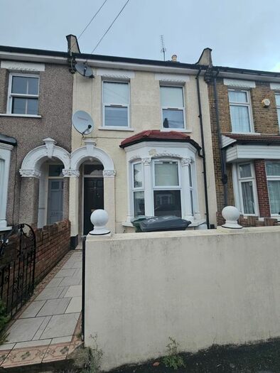 3 Bedroom Terraced House To Rent In Belmont Park Road, London, E10