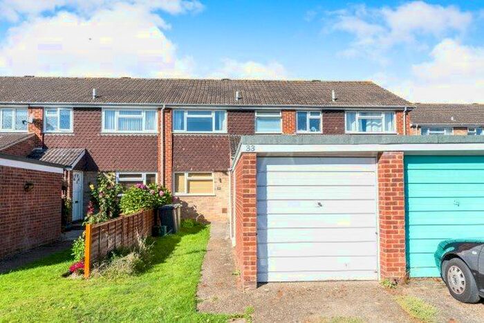 3 Bedroom Property To Rent In Heron Close, Guildford GU2