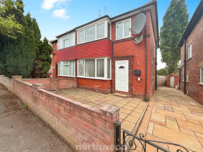 3 Bedroom Semi-Detached House To Rent In Dundas Road, Wheatley, Doncaster, DN2