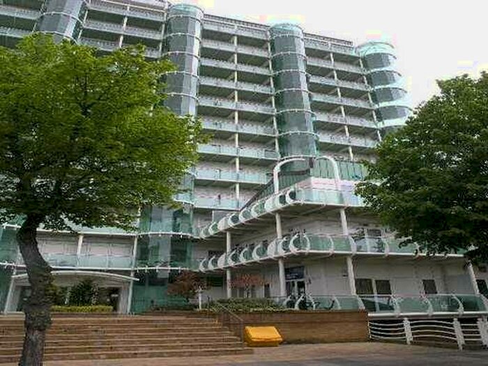 3 Bedroom Apartment To Rent In Sydney Road, Enfield, EN2