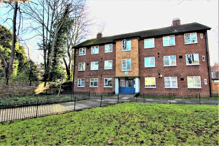 2 Bedroom Flat To Rent In Priestley Close, Ravensdale Road, London, N16