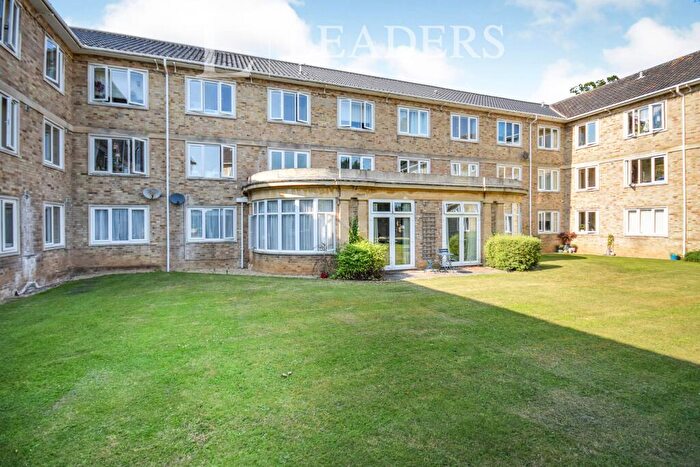 1 Bedroom Flat To Rent In Keswick Hall, Norwich, NR4