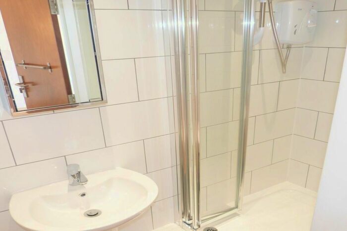 Studio To Rent In Burnley Road, London, NW10