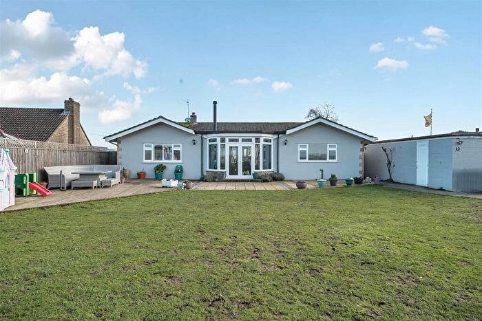 4 Bedroom Detached Bungalow For Sale In Kingston, Sturminster Newton, Dorset, DT10