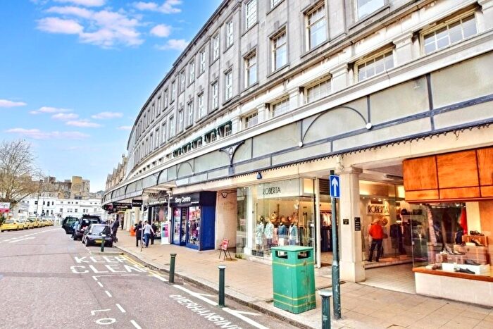 2 Bedroom Flat To Rent In Bournemouth, BH1