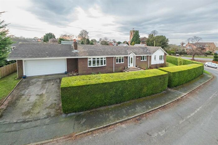 4 Bedroom Detached Bungalow For Sale In St. Peter's Drive, Little Budworth, CW6