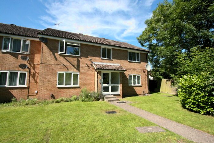 1 Bedroom Flat To Rent In Sarita Close, Harrow, HA3