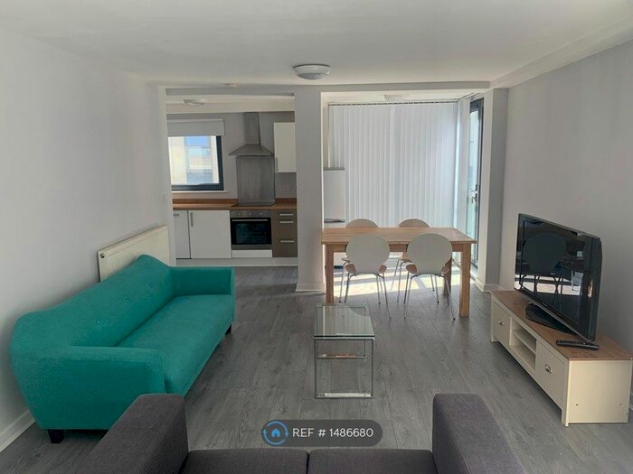 3 Bedroom Flat To Rent In Bridport Street, Liverpool, L3